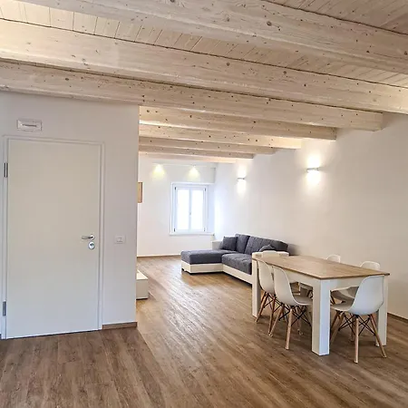 Redomus Apartment *
