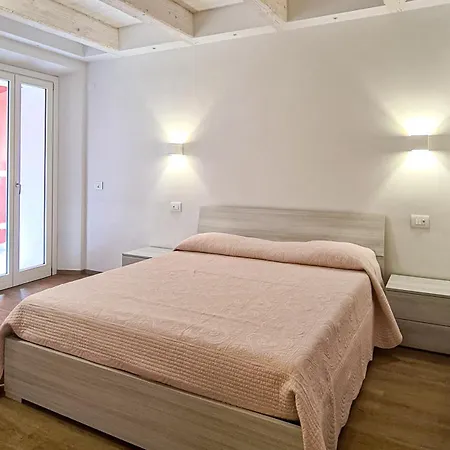 Redomus Apartment *